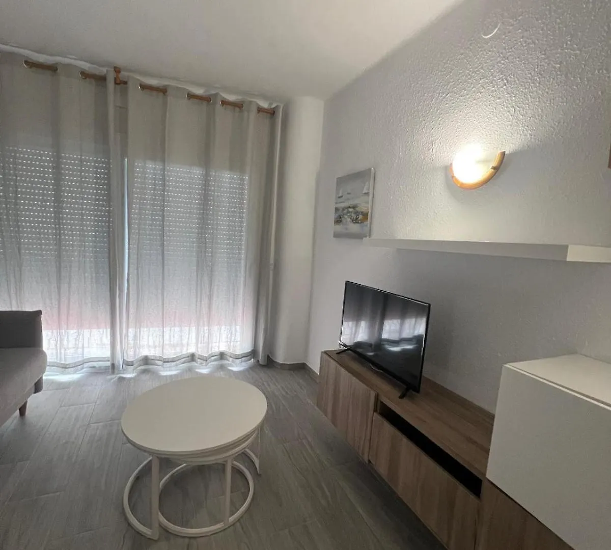 Bonito Apartamento En El Centro De Rosas Av-79 0*, Roses İspanya