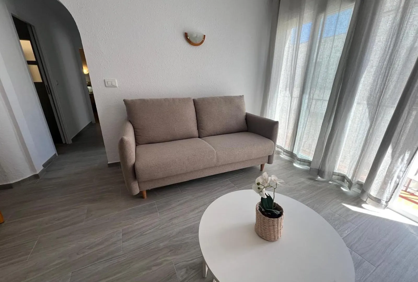 Bonito Apartamento En El Centro De Rosas Av-79 Spain